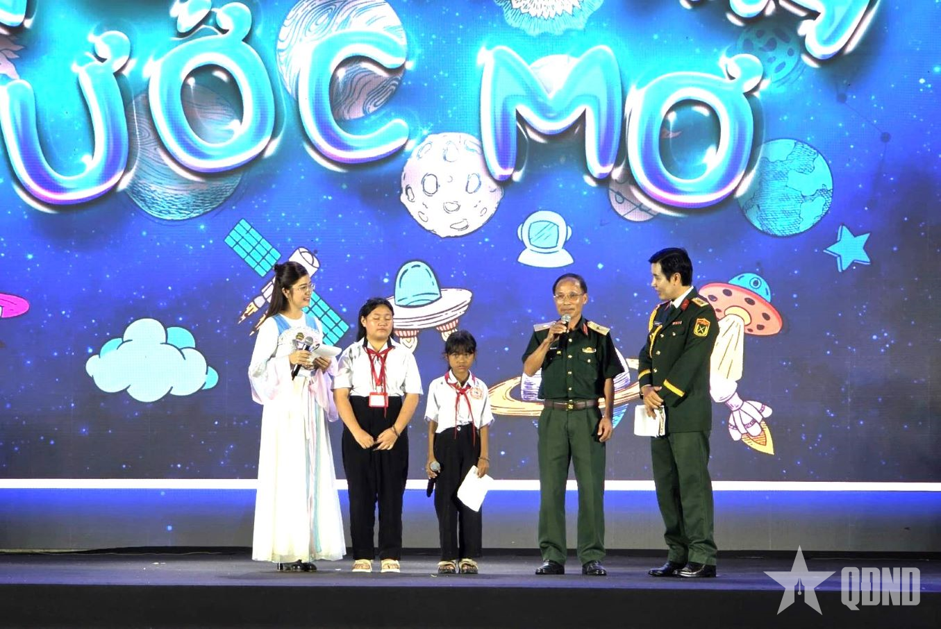 “Ngân hà ước mơ” giữa đại ngàn Tây Giang
